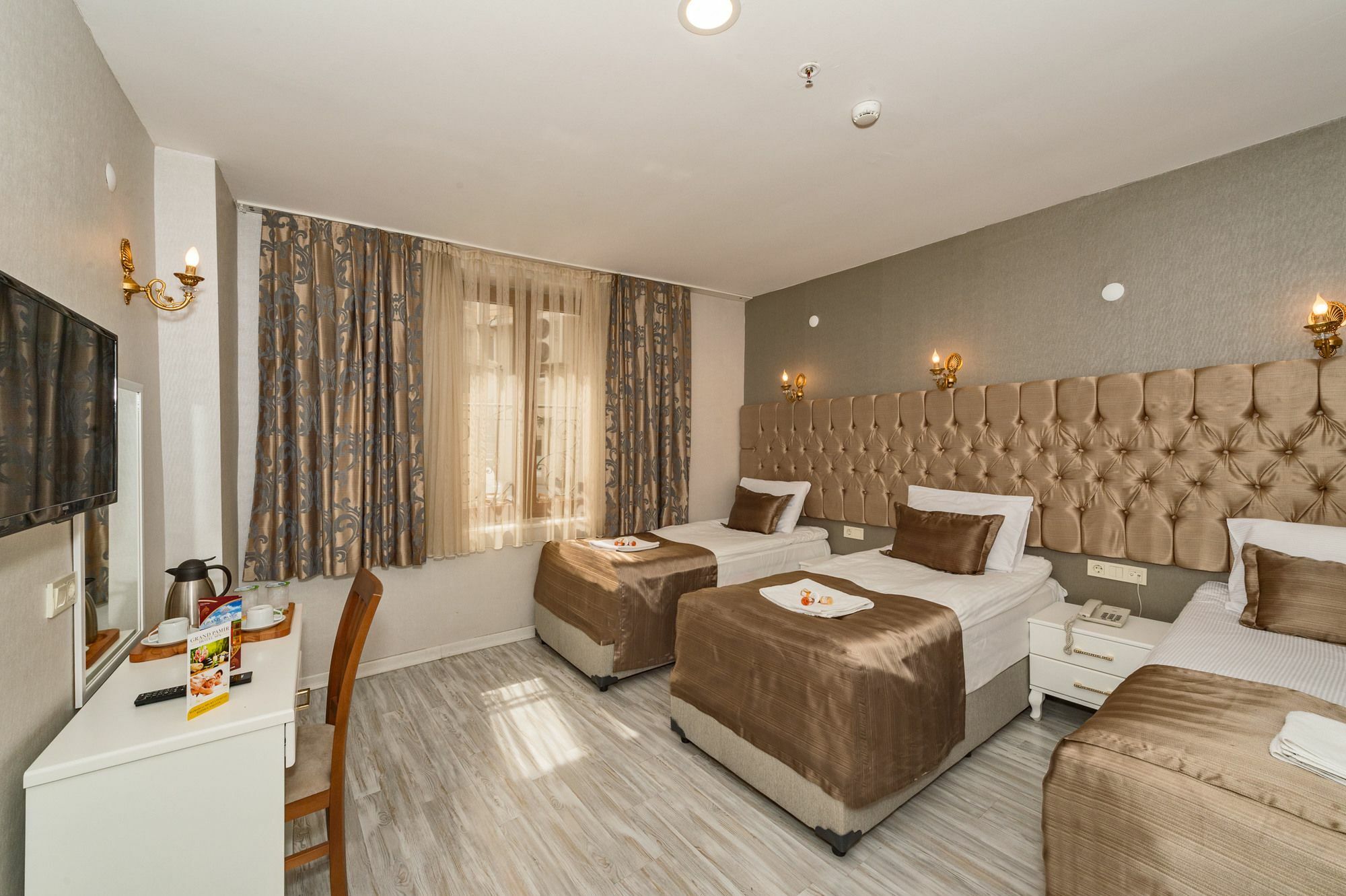 Grand Pamir Hotel Стамбул Экстерьер фото